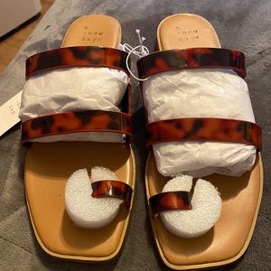 Ladies black and brown sandals